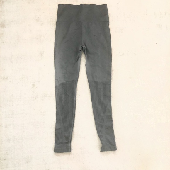 CUTE GRAY STRETCHY LEGINNGS - Picture 4 of 5